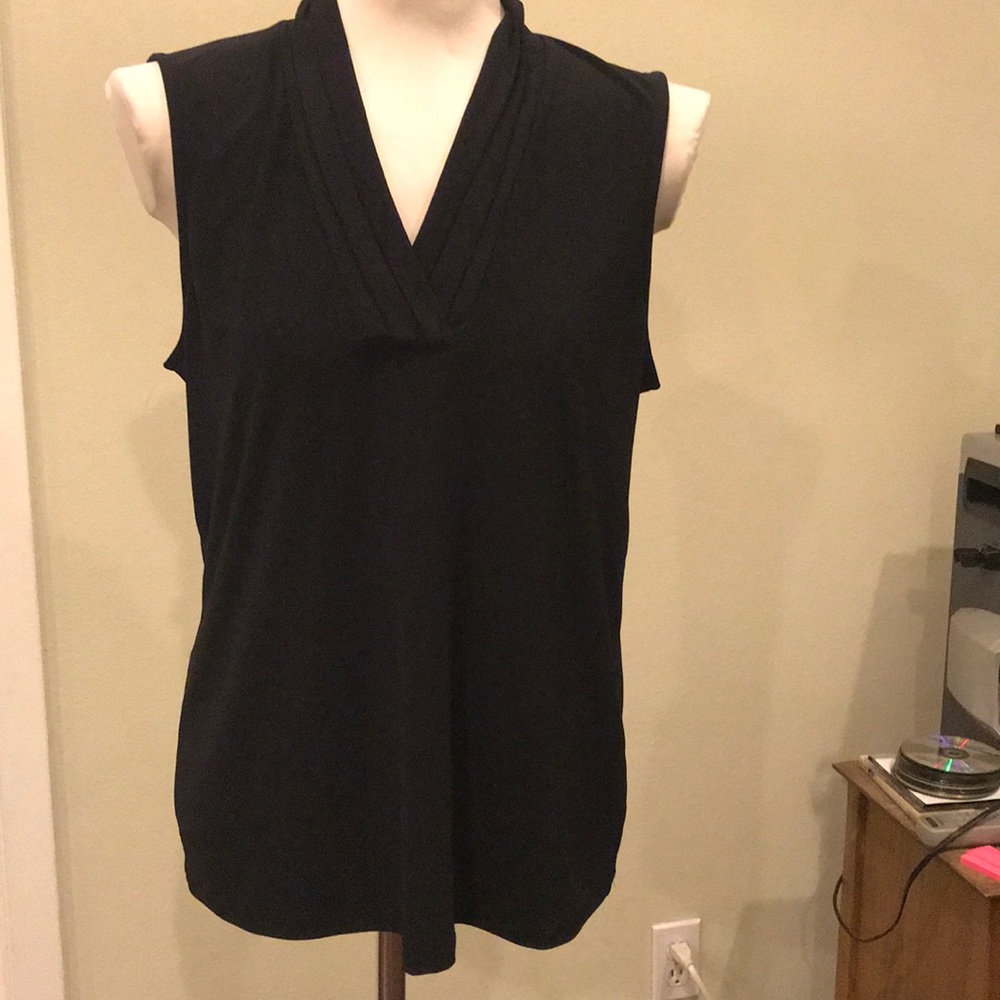 Black shell top